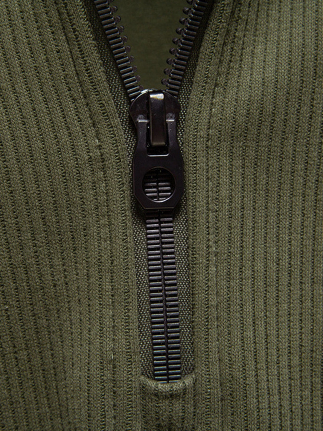Ribbed Raglan Sleeve Quarter Zip Sweatshirt