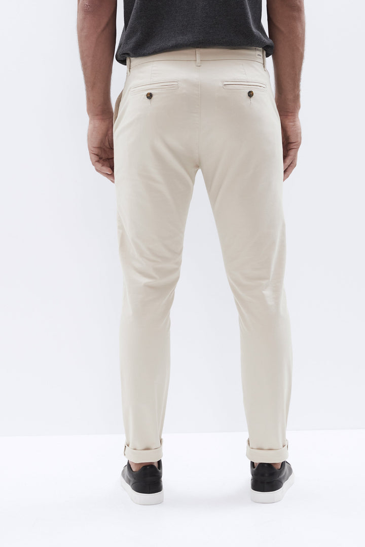 Slim Chino Pant