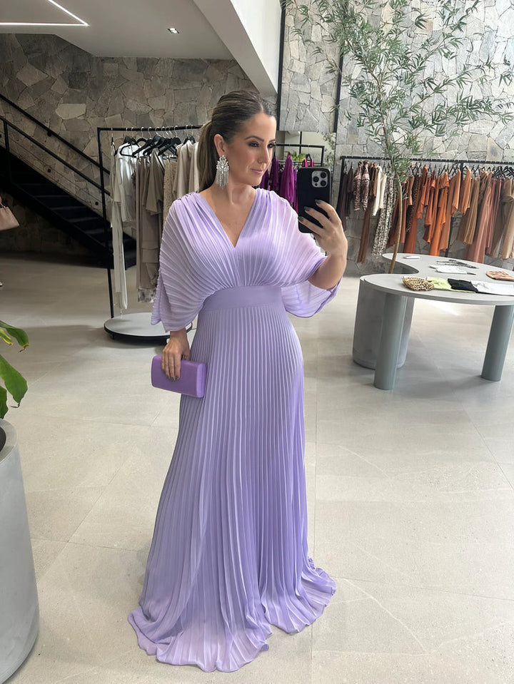 Paya | Elegant Midi Dress with V-Neck